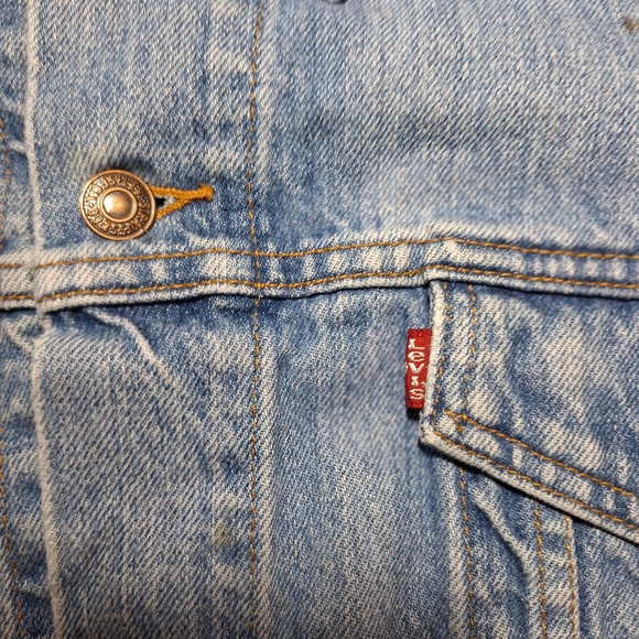 LEVI'S Men’s Trucker  Denim Jean Light Blue Jacket Size XXL Distressed  Grunge - Picture 5 of 10